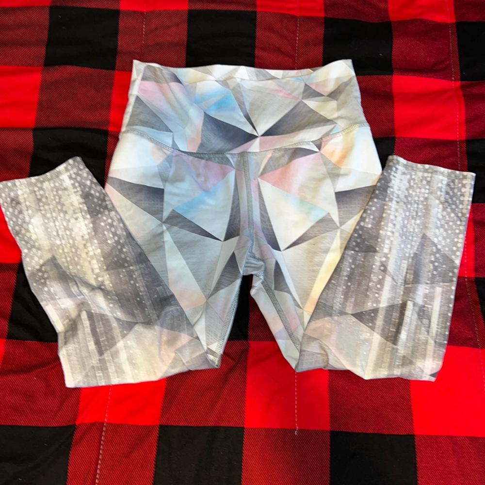 Geometric leggings